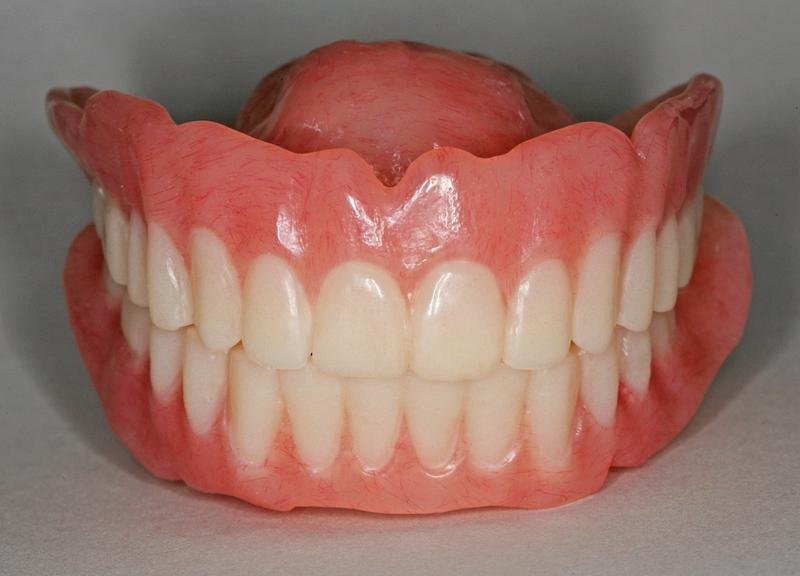 Denture